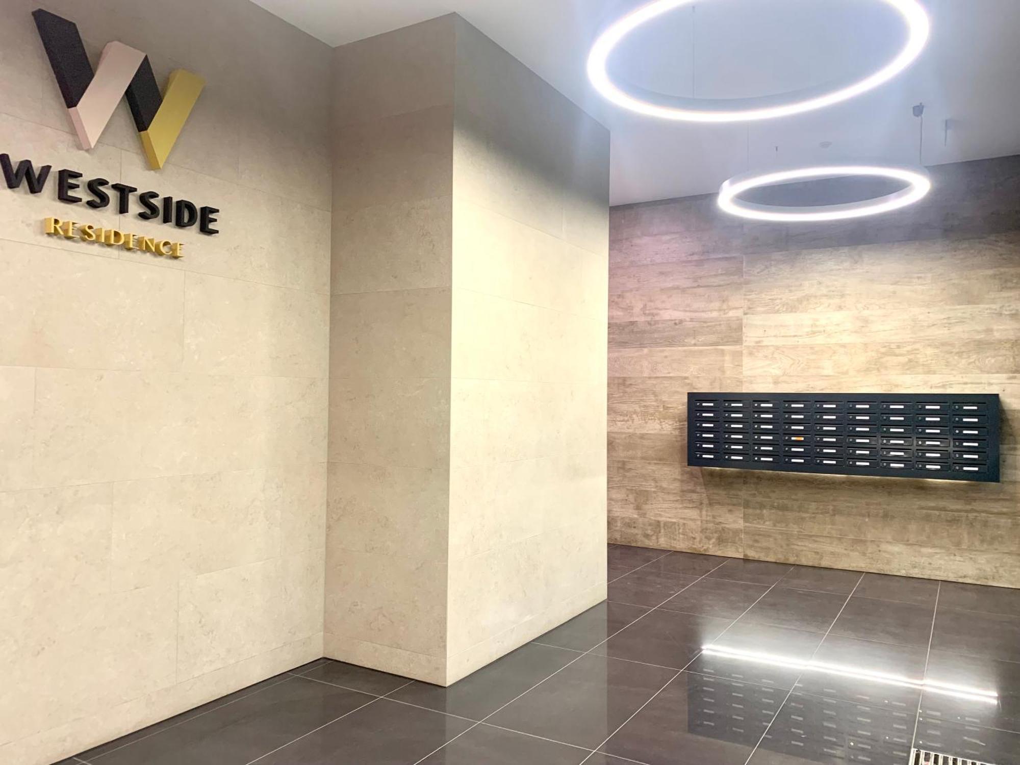 Westside Residence Apartment - Modern & Peaceful - Free Garage! Budapest Ngoại thất bức ảnh